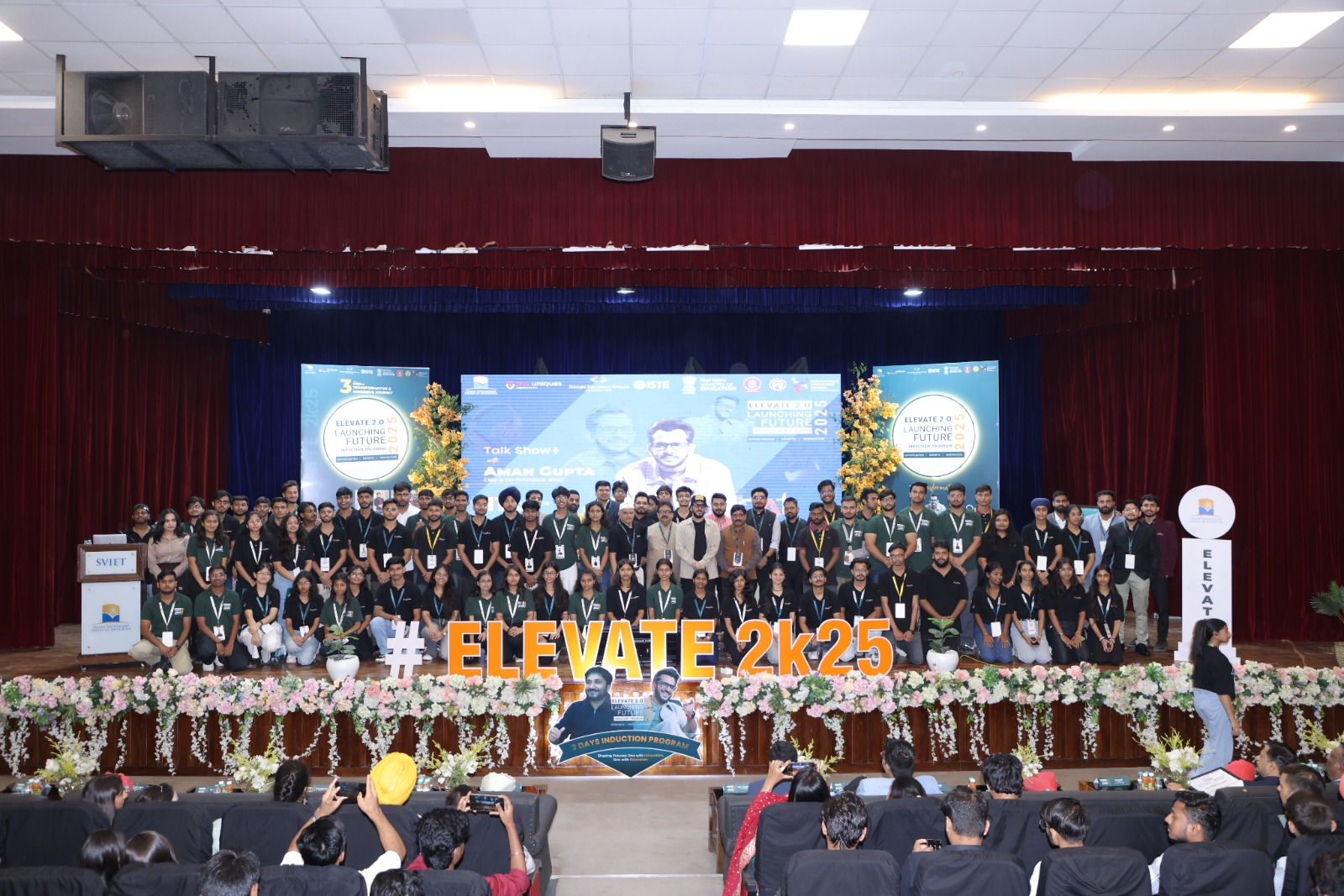 College Banner 36
